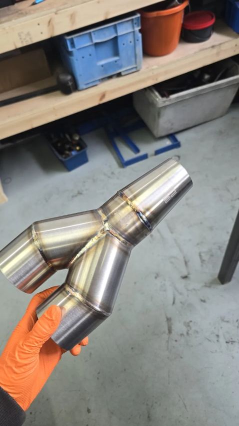 TIG-welded stainless Y-pipe